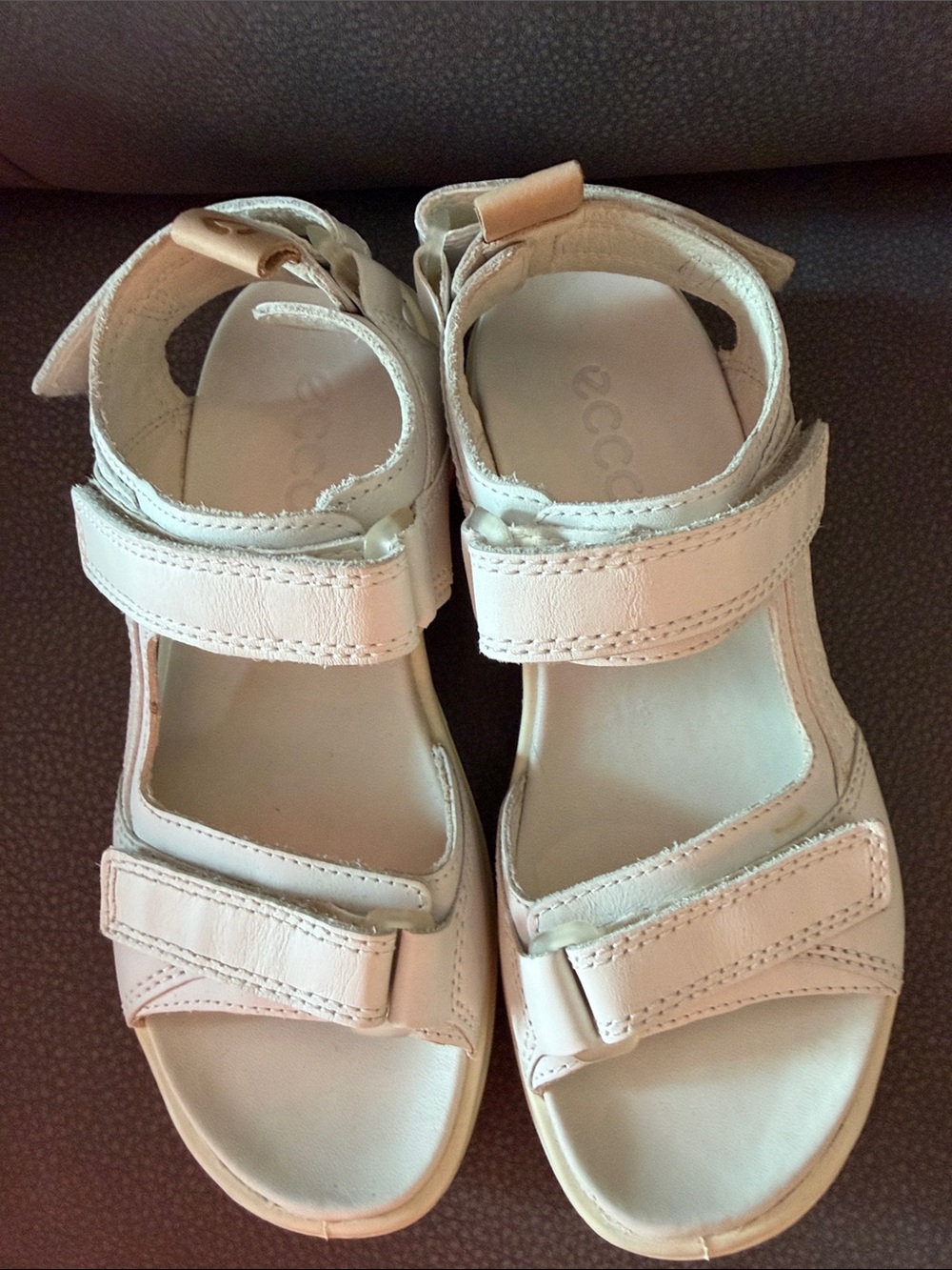 Ecco Cream Leather Adjustable Strap Sandals